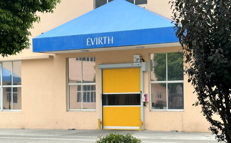 食品厂仓库安装的柔性防撞柱缩略图